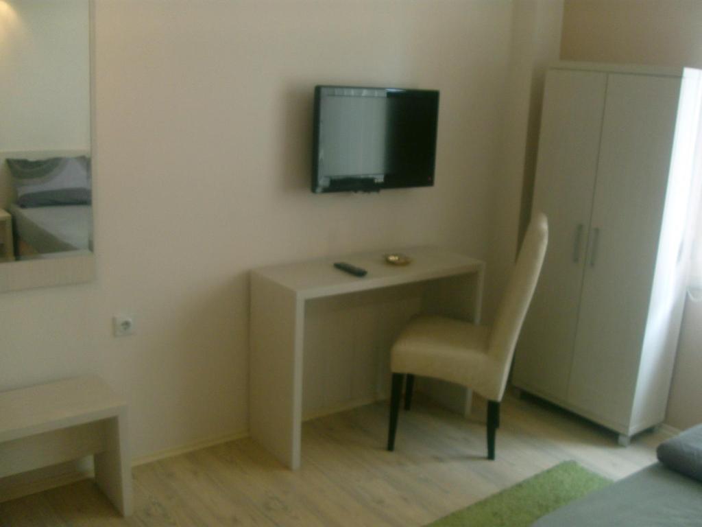 Linda Bed And Breakfast Ниш Екстер'єр фото
