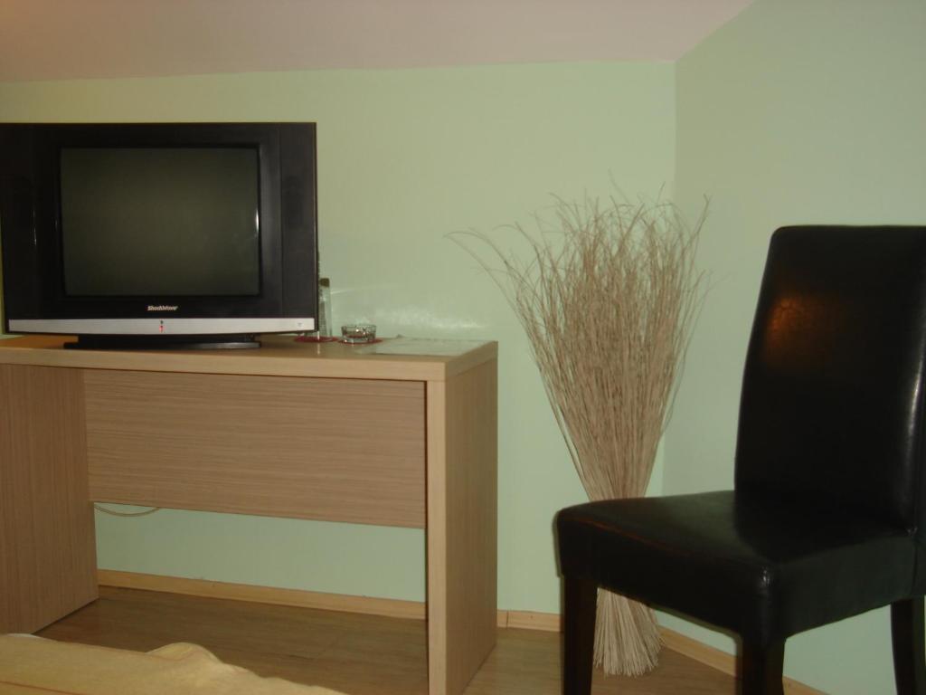 Linda Bed And Breakfast Ниш Екстер'єр фото